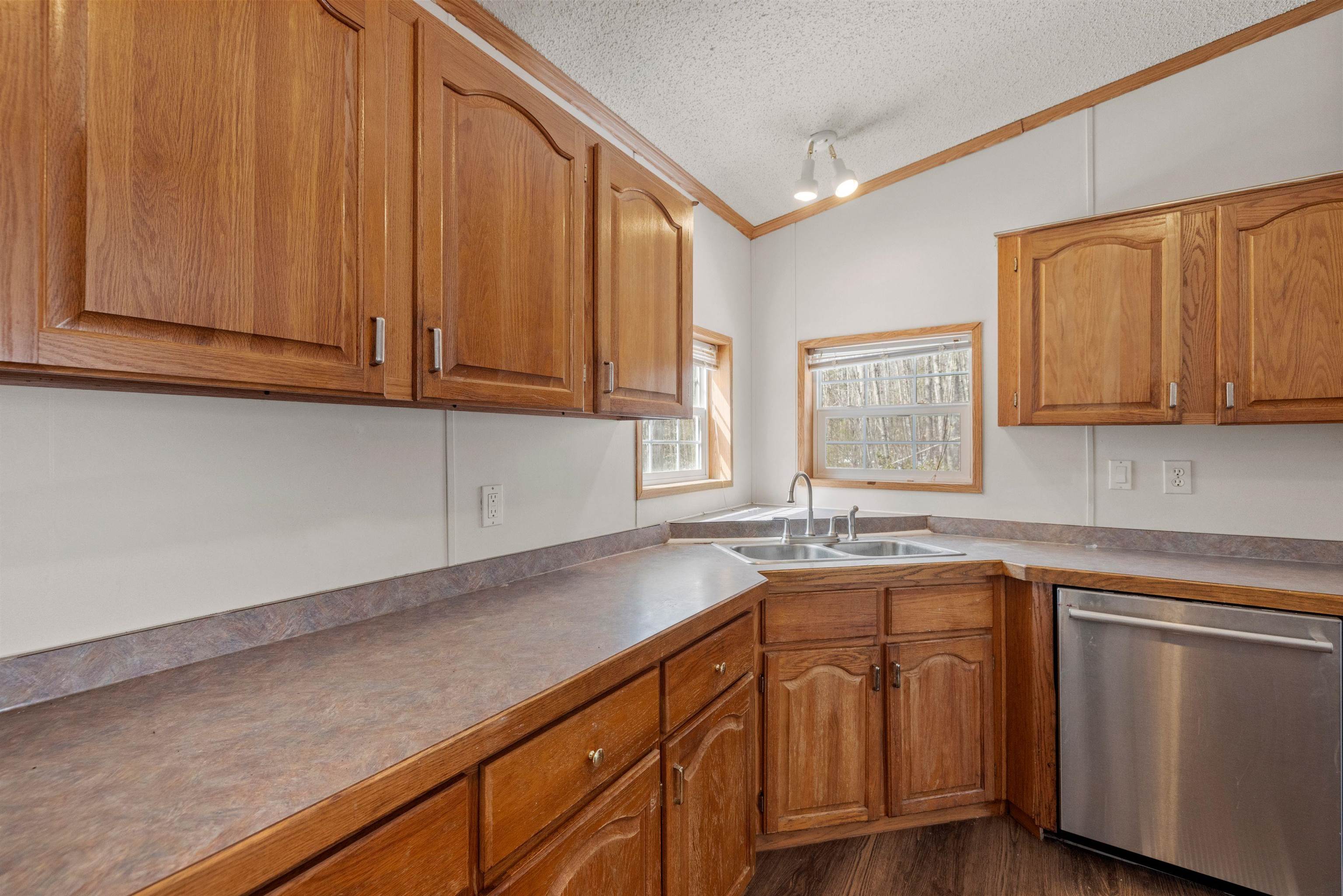 248 N Road Barnstead, NH 03225 - Photo 12 of 41