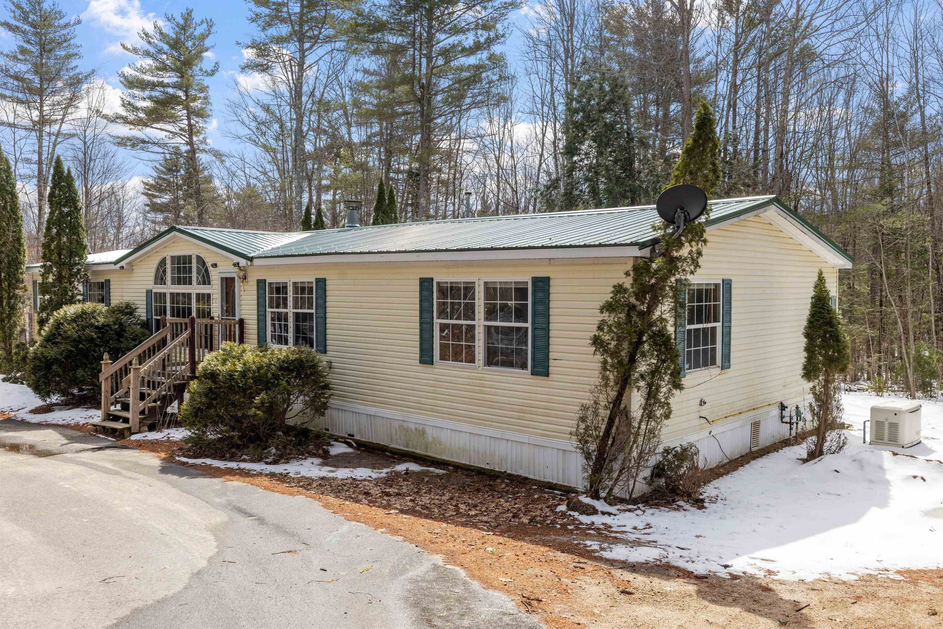 248 N Road Barnstead, NH 03225 - Photo 3 of 41