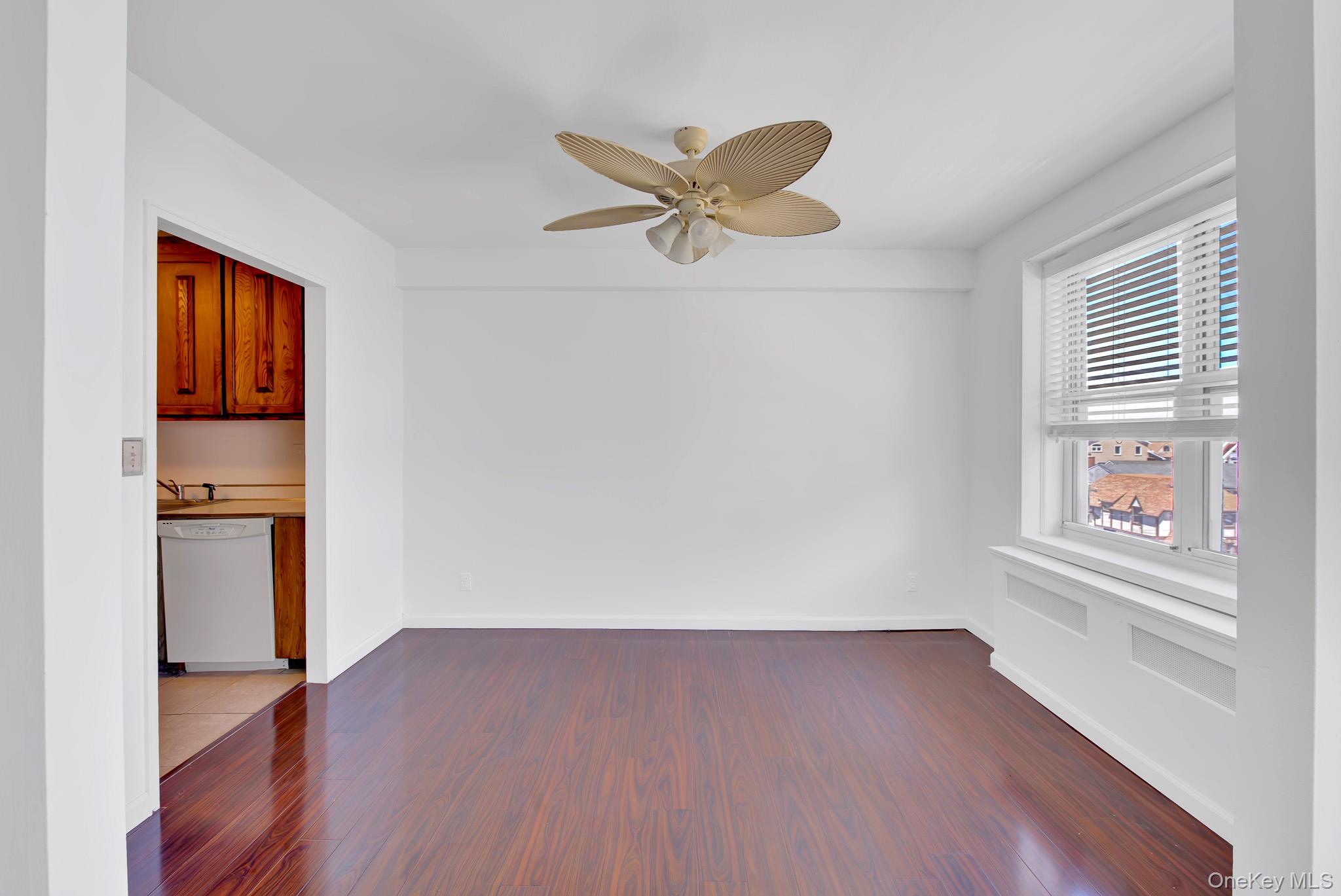 700 Shore Road, Unit 5M Long Beach, NY 11561 - Photo 5 of 34 This Area Was Set Up As The Dinning Room But Can Be Converted Into A 3Rd Bedroom..