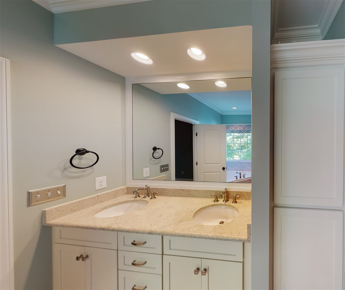 412 Thyme Place Raleigh, NC 27609 - Photo 13 of 26 Owner Spa
