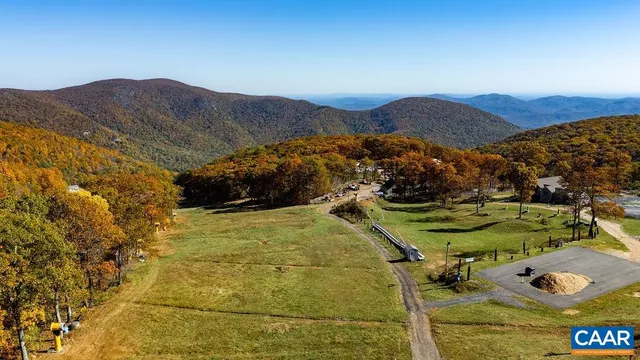 a view of houses and mountain