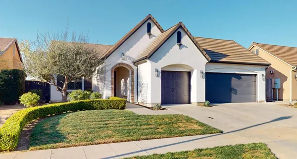 $624,900 | 4153 Serena Avenue, Clovis, CA 93619