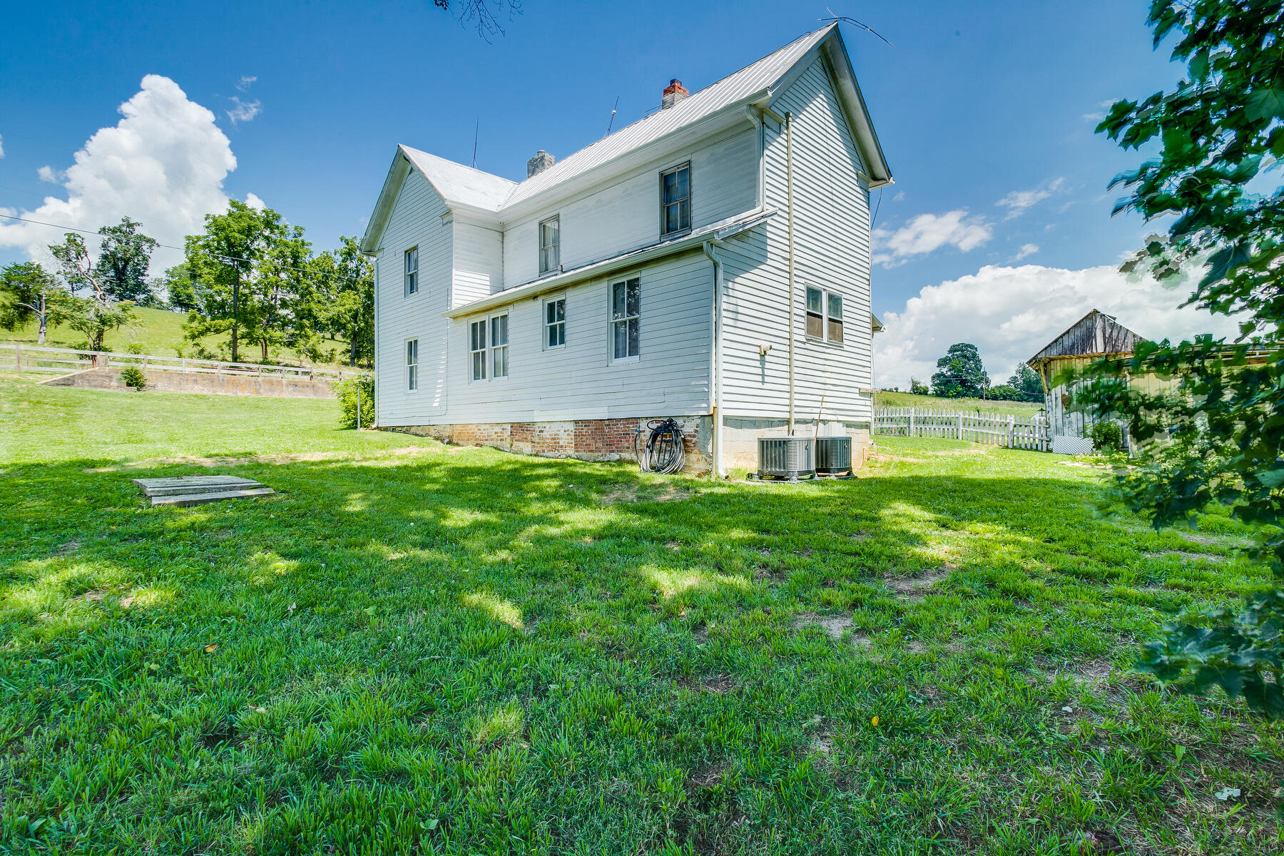 388 Glendale Road Limestone, TN 37681 - Photo 41 of 70 039