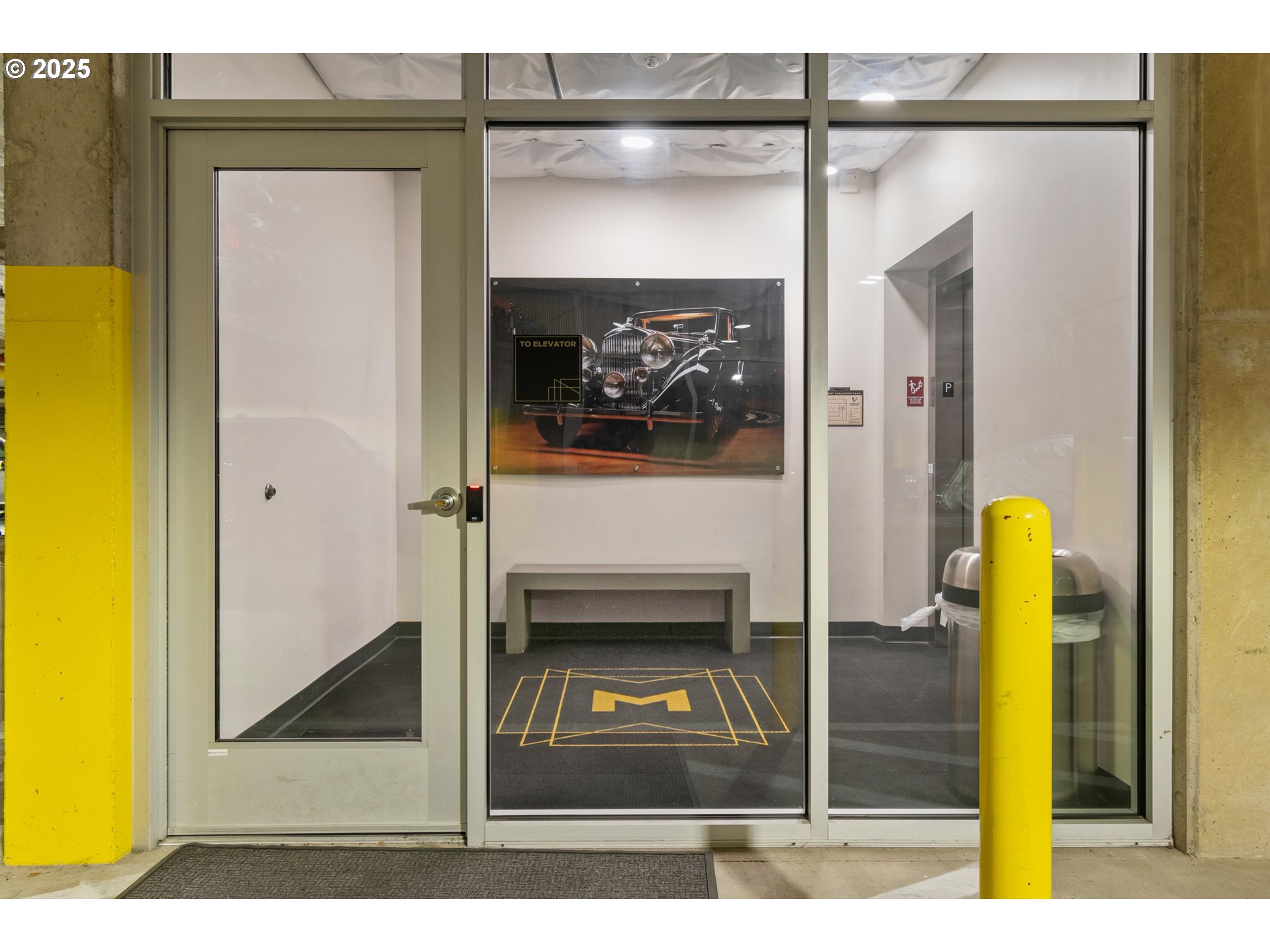 1600 Pearl Street, Unit 305 Eugene, OR 97401 - Photo 39 of 46 a view of a entryway door