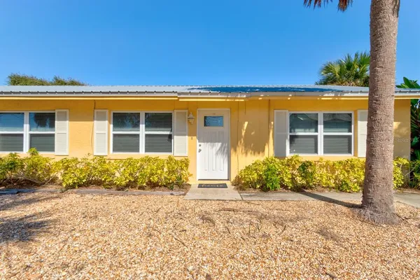 $965,000 | 712 Oakwood Avenue, New Smyrna Beach, FL 32169