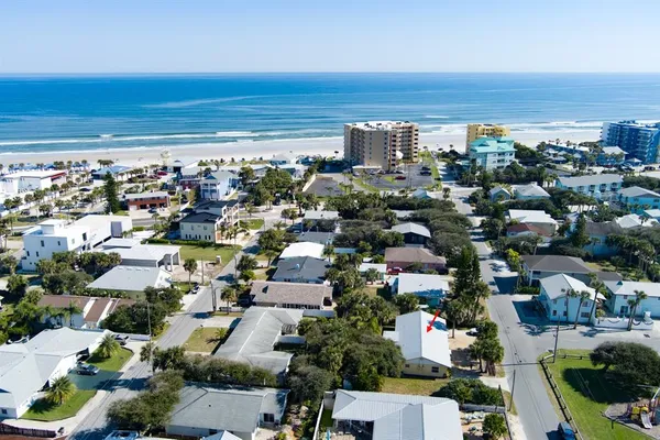 $965,000 | 712 Oakwood Avenue, New Smyrna Beach, FL 32169