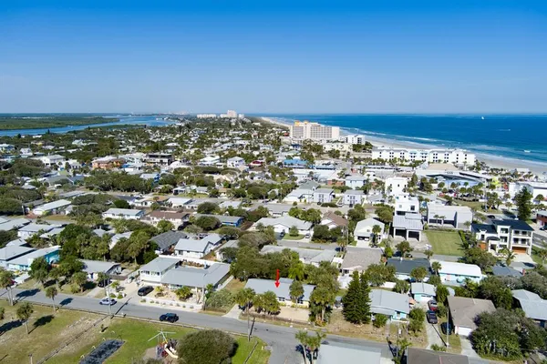$965,000 | 712 Oakwood Avenue, New Smyrna Beach, FL 32169