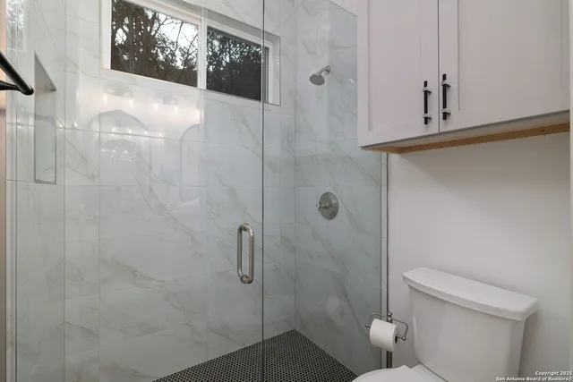 $729,000 | 303 Private Road 1733, Mico, TX 78056