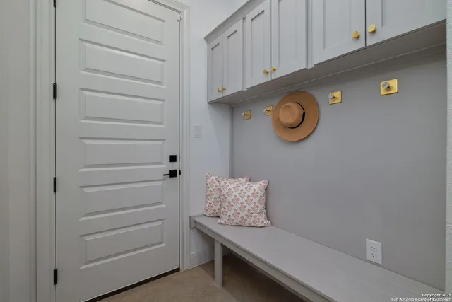 $729,000 | 303 Private Road 1733, Mico, TX 78056