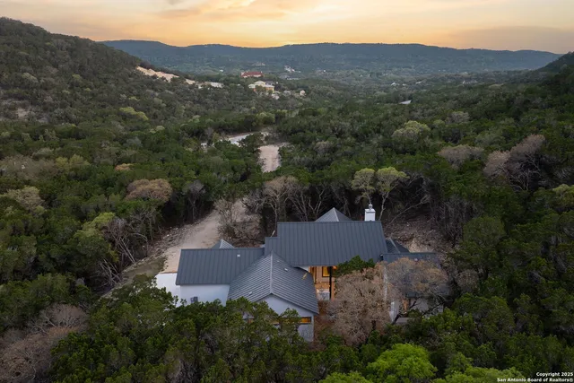 $729,000 | 303 Private Road 1733, Mico, TX 78056