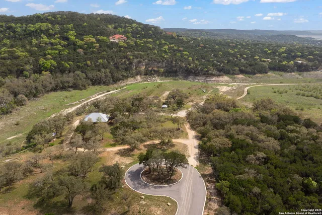 $729,000 | 303 Private Road 1733, Mico, TX 78056