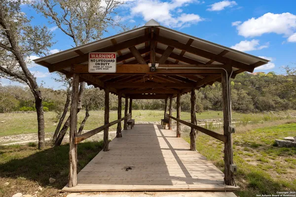 $689,000 | 303 Private Road 1733, Mico, TX 78056