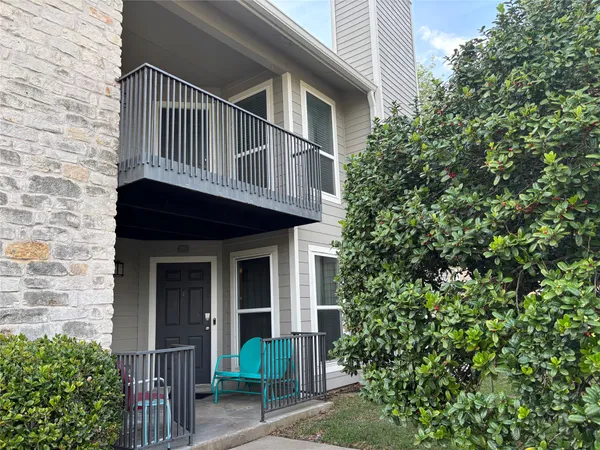 $1,250 | 10616 Mellow Meadow Drive, Unit 24C, Austin, TX 78750