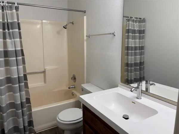 $1,250 | 10616 Mellow Meadow Drive, Unit 24C, Austin, TX 78750