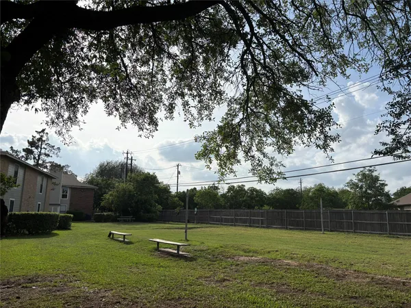 $1,250 | 10616 Mellow Meadow Drive, Unit 24C, Austin, TX 78750