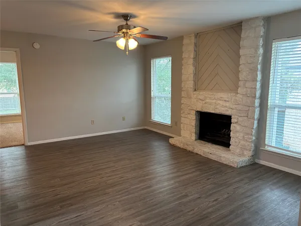 $1,250 | 10616 Mellow Meadow Drive, Unit 24C, Austin, TX 78750