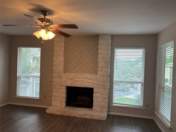 $1,250 | 10616 Mellow Meadow Drive, Unit 24C, Austin, TX 78750