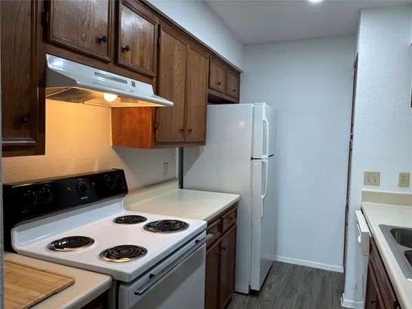 $1,250 | 10616 Mellow Meadow Drive, Unit 24C, Austin, TX 78750