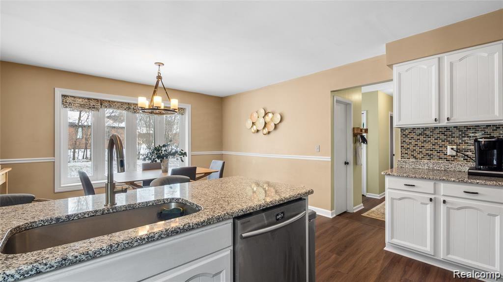 288 Coldiron Drive Rochester Hills, MI 48307 - Photo 8 of 31