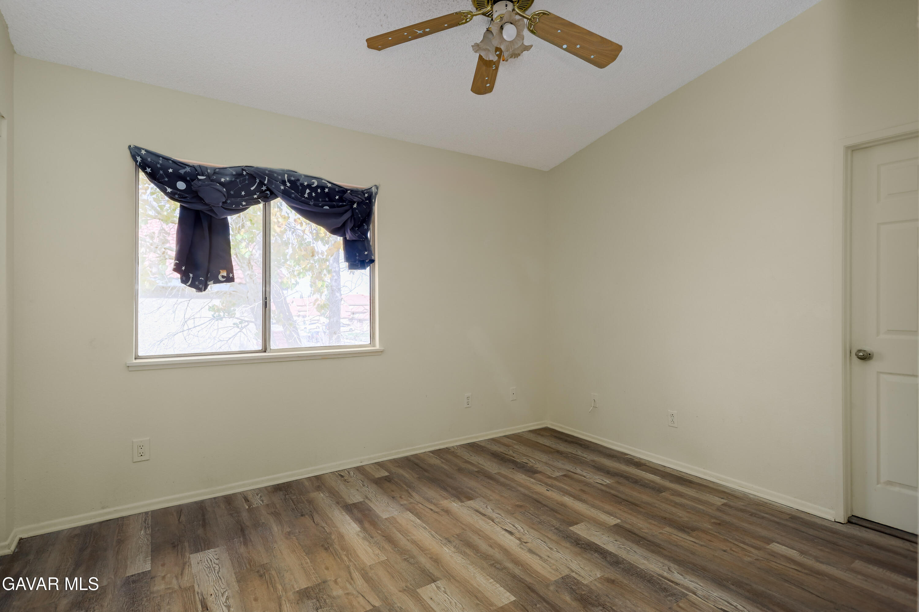 5217 East Ave R 4 Palmdale, CA 93552 - Photo 15 of 33 an empty room with a window