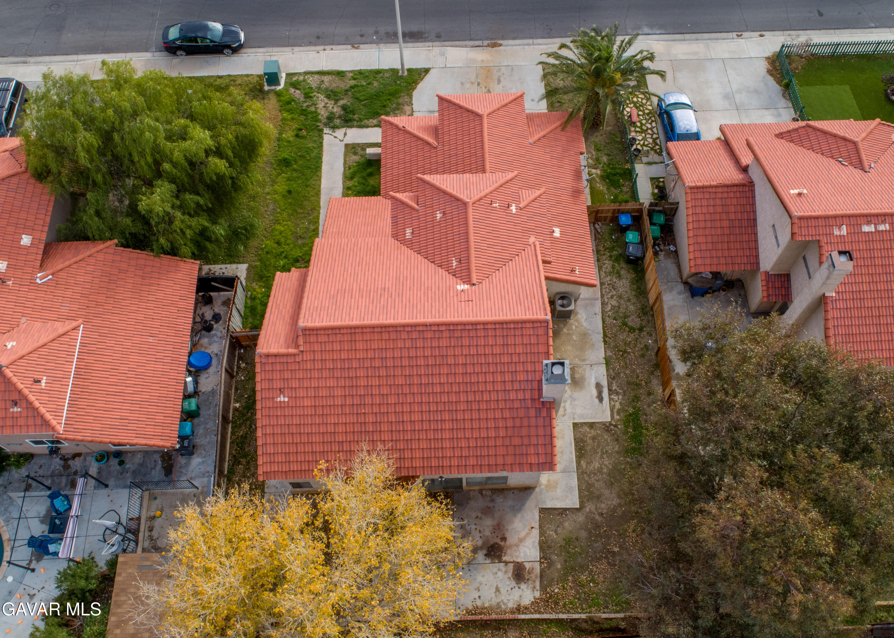 5217 East Ave R 4 Palmdale, CA 93552 - Photo 32 of 33 an aerial view of houses with yard