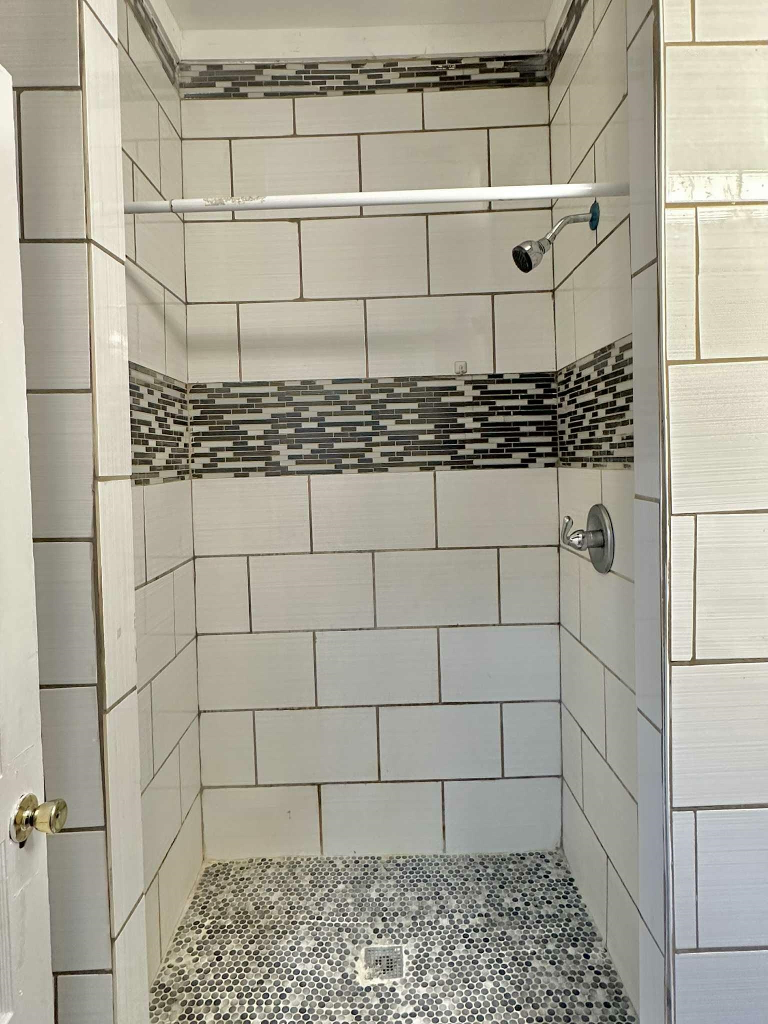 896 Orphanage Avenue Memphis, TN 38107 - Photo 15 of 17 Full bath with a shower stall