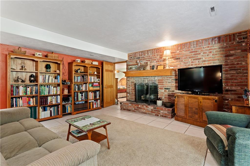 423 Markle Road Apollo, PA 15613 - Photo 8 of 25 Gallery Image 8