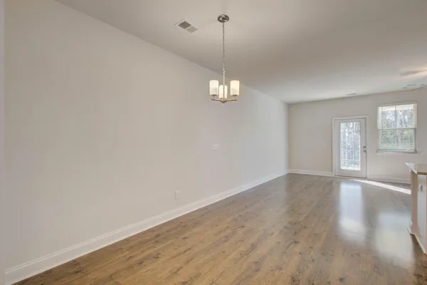 $2,095 | 7821 Montview Road, North Charleston, SC 29418