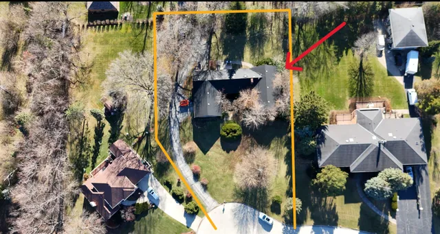 $324,900 | 8035 Pluskota Drive, Orland Park, IL 60462