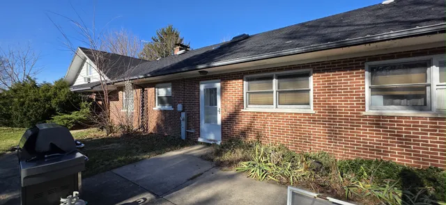 $324,900 | 8035 Pluskota Drive, Orland Park, IL 60462