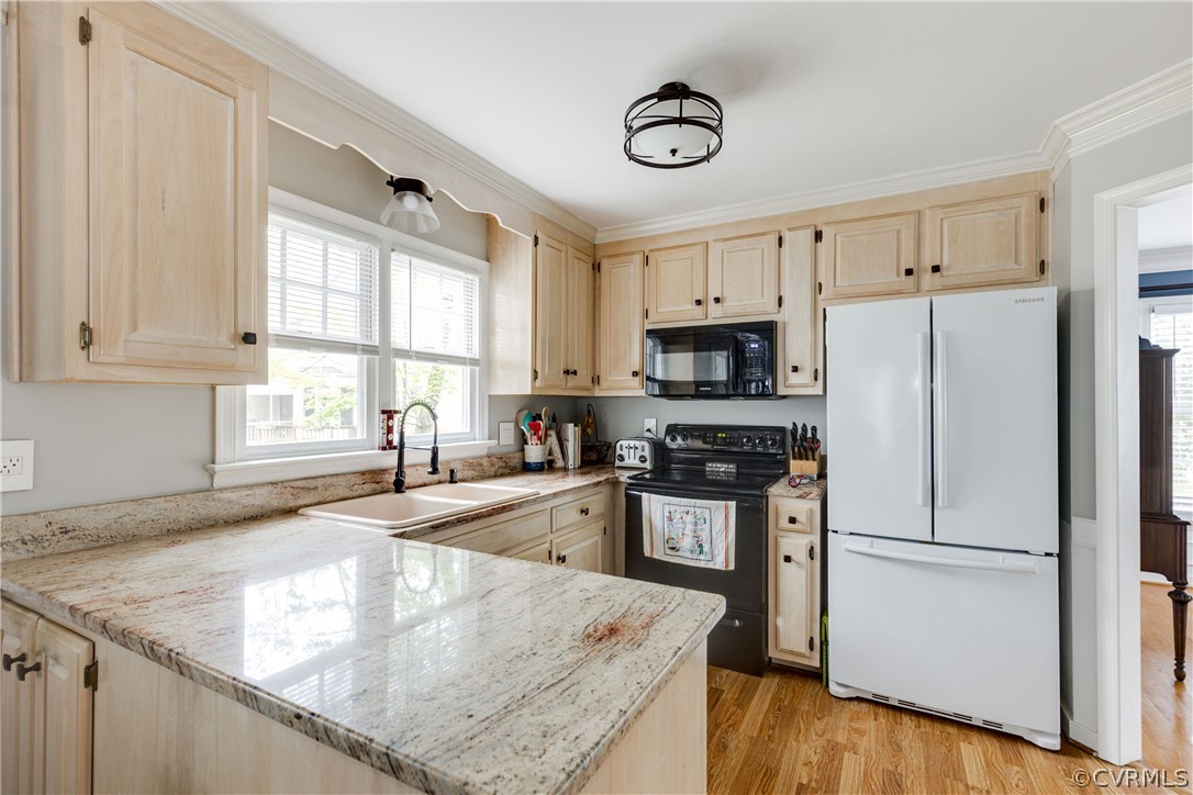 15220 Windy Ridge Road Midlothian, VA 23112 - Photo 12 of 45 The kitchen features granite counters, and the lig