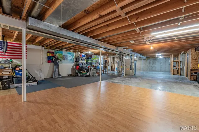 $487,000 | 109 Kingsbrooke Boulevard, Glen Carbon, IL 62034