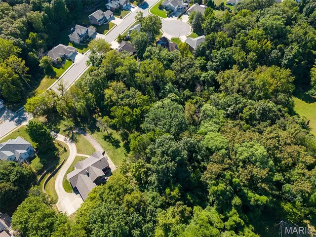 $487,000 | 109 Kingsbrooke Boulevard, Glen Carbon, IL 62034