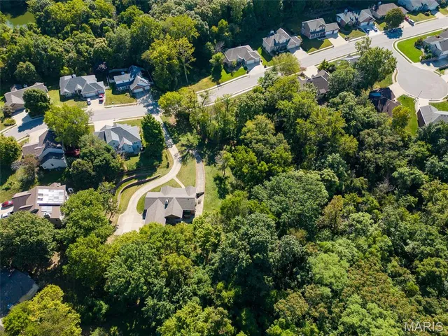 $487,000 | 109 Kingsbrooke Boulevard, Glen Carbon, IL 62034