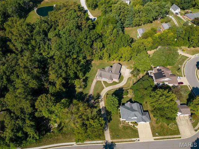 $487,000 | 109 Kingsbrooke Boulevard, Glen Carbon, IL 62034