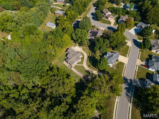 $487,000 | 109 Kingsbrooke Boulevard, Glen Carbon, IL 62034