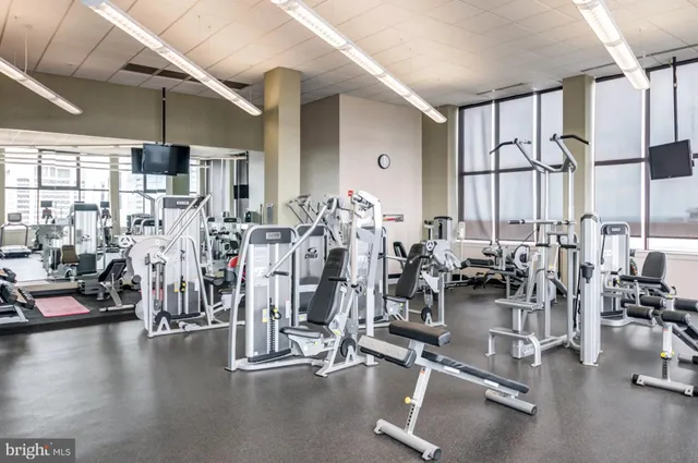 $2,135 | 1500 Locust Street, Unit 1B2315, Philadelphia, PA 19102