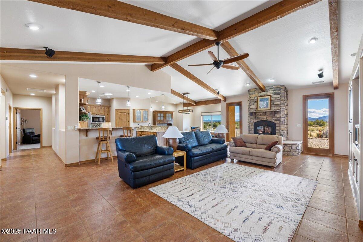 11055 Williamson Valley Ranch Road Prescott, AZ 86305 - Photo 3 of 37 Living Room