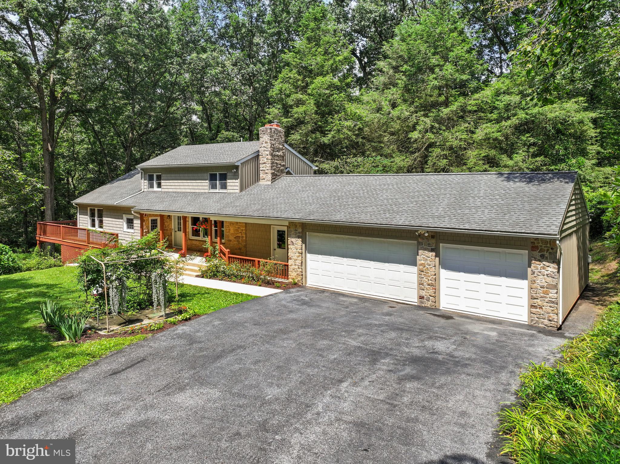 226 Acorn Lane Lititz, PA 17543 - Photo 2 of 52 Large 3-car Garage & Bonus (4th) Space Facing Rear