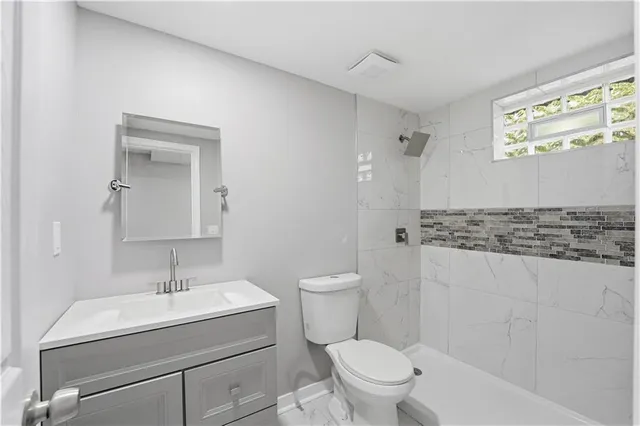 $270,000 | 3212 Northeast Walnut Road, Kansas City, MO 64117