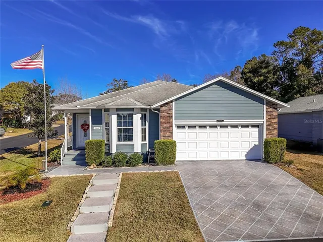 $274,900 | 37443 Blueberry Court, Zephyrhills, FL 33542