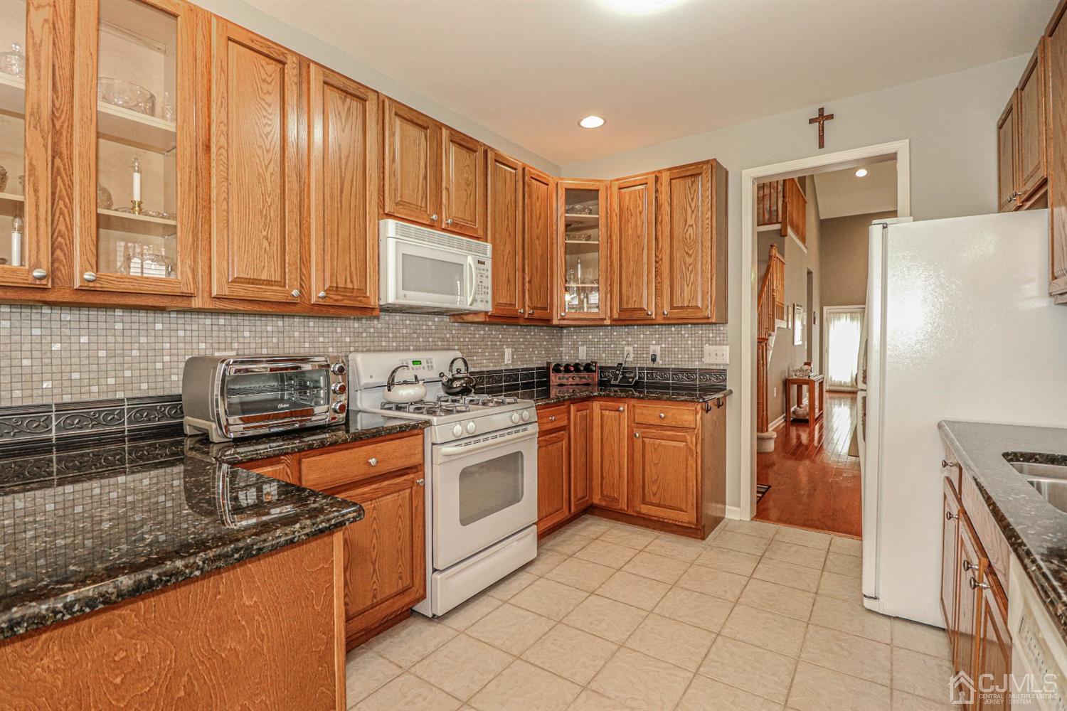 59 Bayard Road Somerset, NJ 08873 - Photo 13 of 28 Gallery Image 13