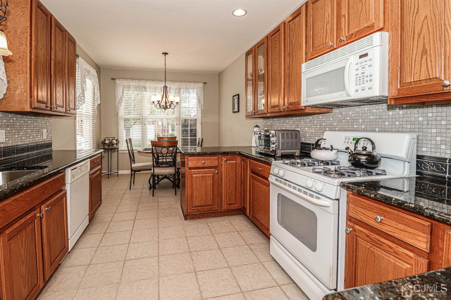 59 Bayard Road Somerset, NJ 08873 - Photo 10 of 28 Gallery Image 10