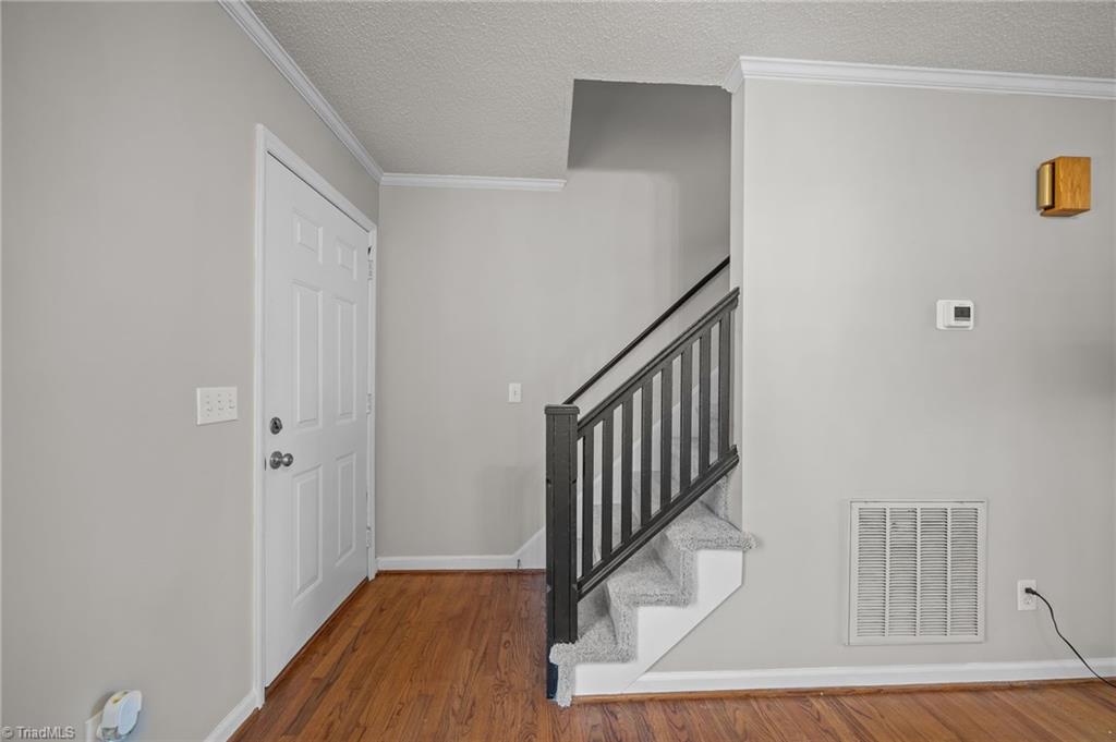 232 Holly Ridge Lane Mebane, NC 27302 - Photo 3 of 45 Entrance Foyer