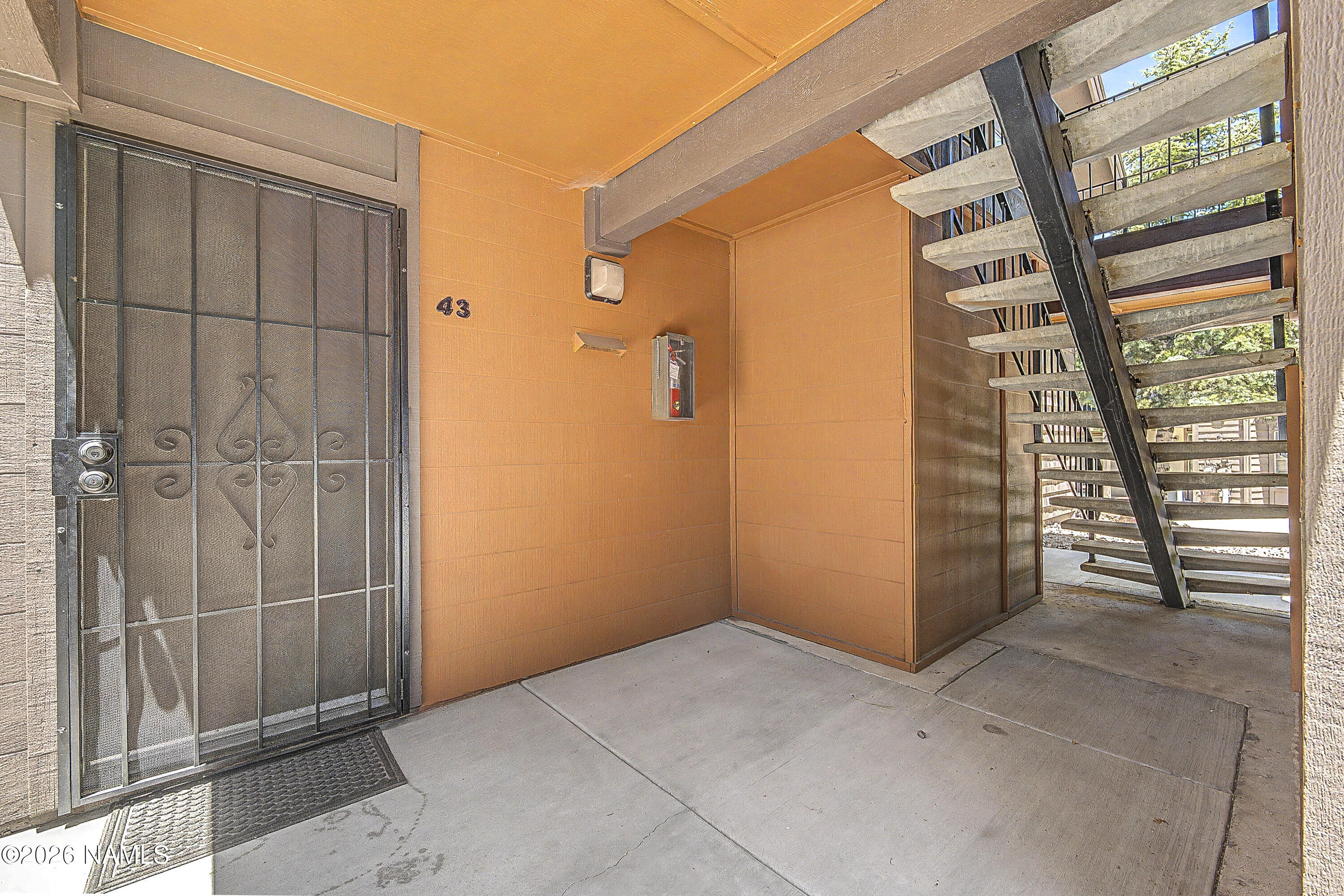 1200 South Riordan Ranch Street, Unit 43 Flagstaff, AZ 86001 - Photo 7 of 13 Semi Private Patio