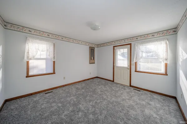 $164,900 | 404 North 20th Street, New Castle, IN 47362