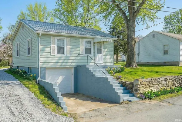 $164,900 | 404 North 20th Street, New Castle, IN 47362