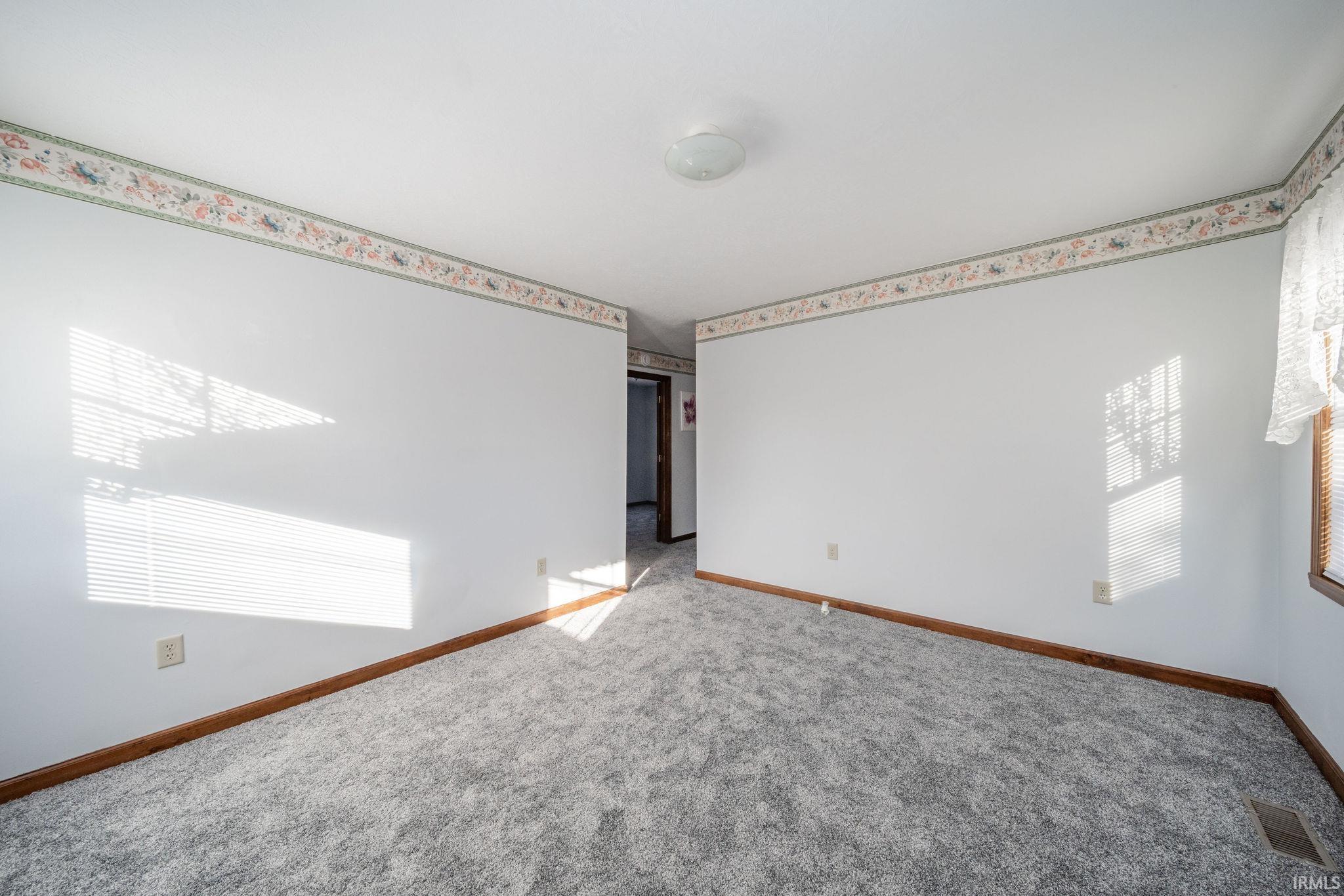 404 North 20th Street New Castle, IN 47362 - Photo 7 of 27