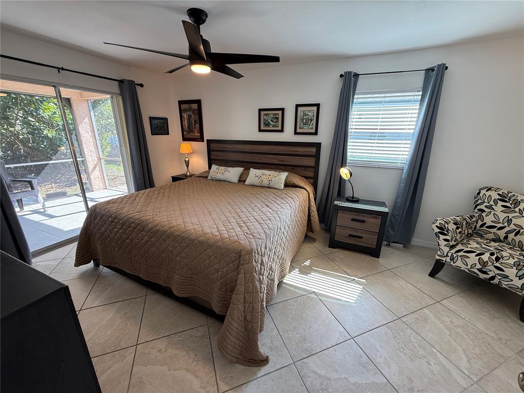 1629 Georgetowne Boulevard Sarasota, FL 34232 - Photo 15 of 34