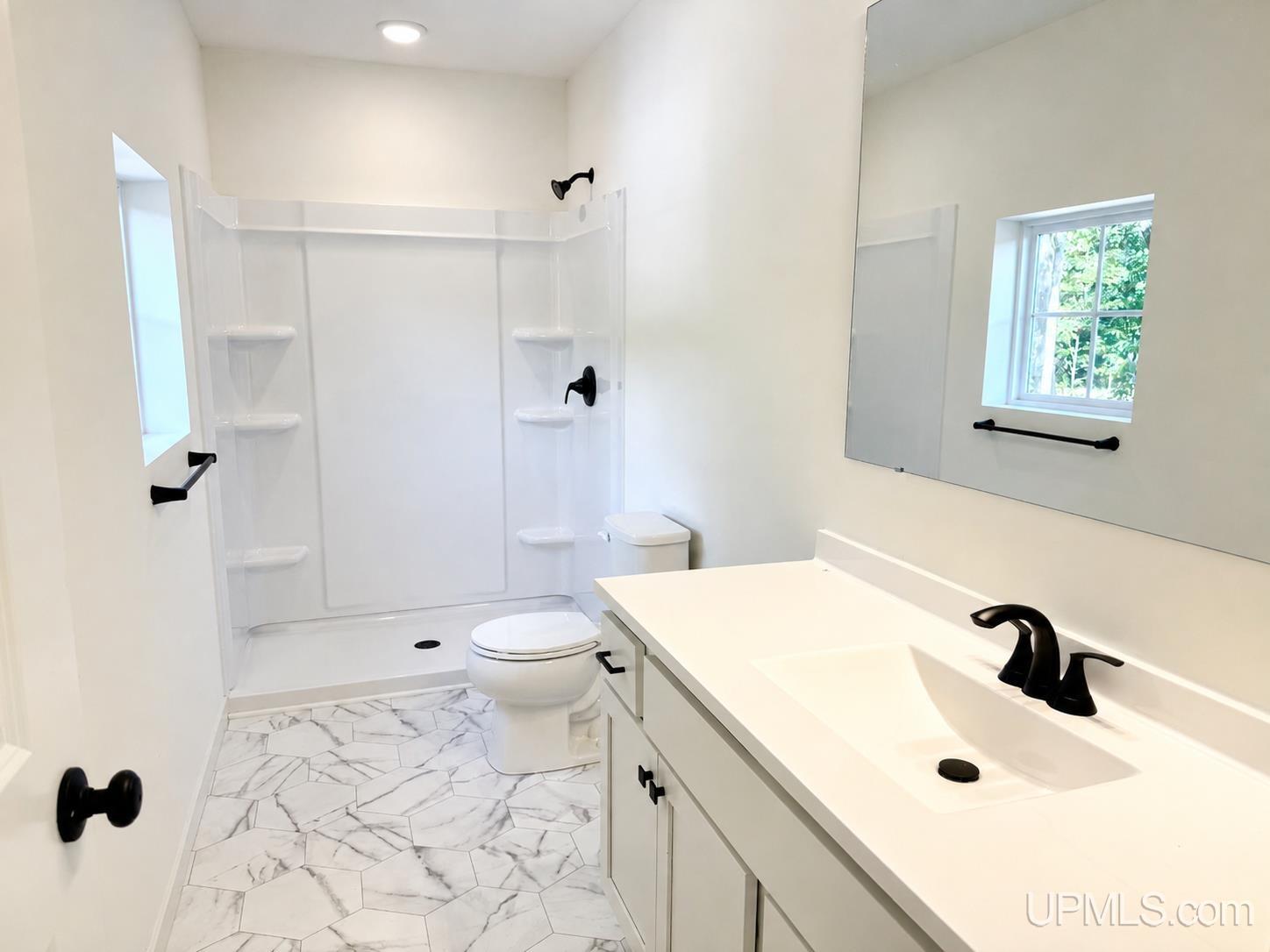 39 Tipperary Road Gladstone, MI 49837 - Photo 34 of 52 Gallery Image 34